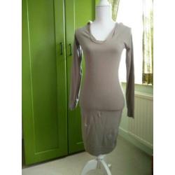 Moscow - groene/ beige jurk (s)
