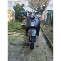 Scooter uit december 2018 weinig gereden.