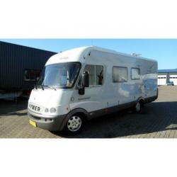 Hymer B654 met 2x zonnepaneel