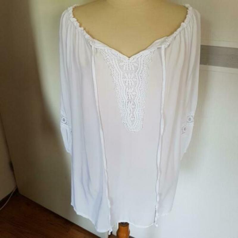Tuniek ibiza style one size tot 44 wit