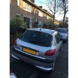Peugeot 206 1.4 3D 2002 Grijs