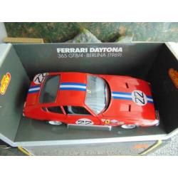 Giodi ferrari daytona 365 gtb/4 berlina 1969 schaal 1:18