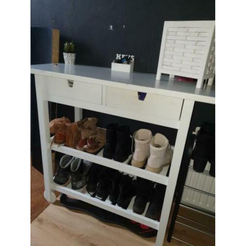 Witte sidetable