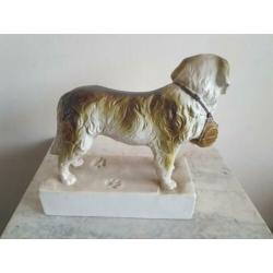 Hennessy cognac sint bernard hond beeld