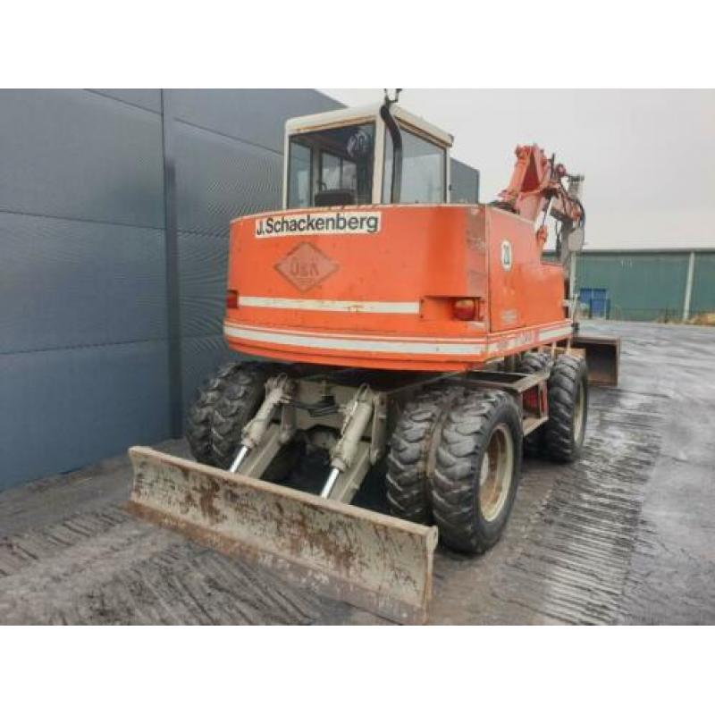 O & K MH 2.8 mobiele kraan banden graafmachine wielkraan