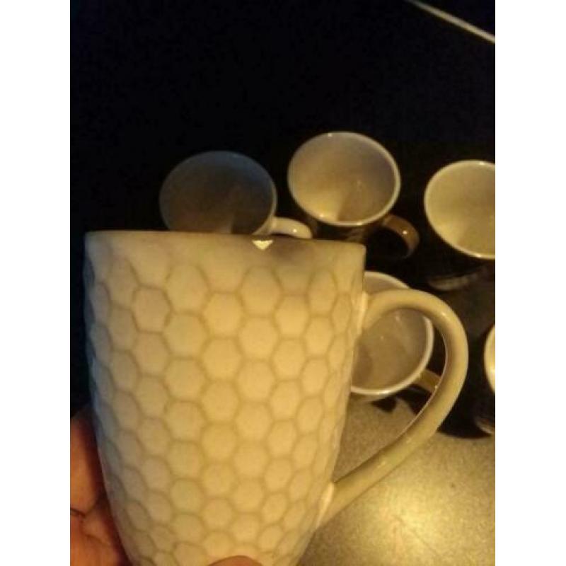 6 aardewerk koffiekopjes