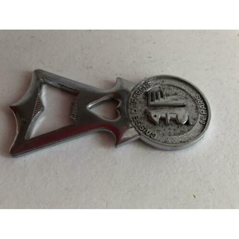 Vintage opener Caisse d”Epargne de Paris