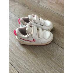 Nike maat 25