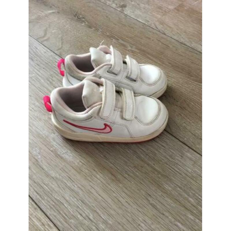 Nike maat 25