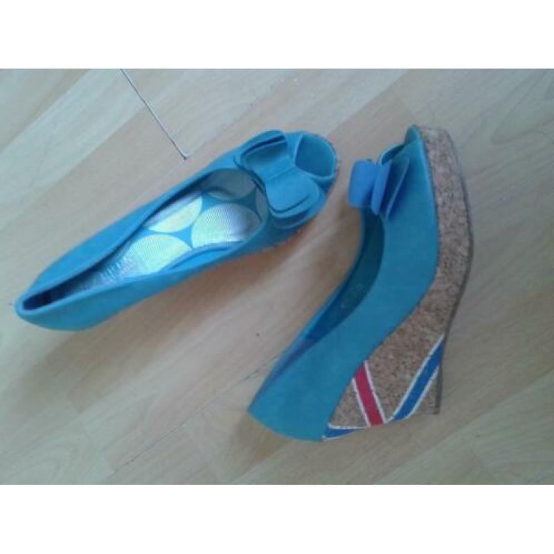 NIEUW(STAAT)! Kapri's; SUPER sleehak schoenen - peeptoe; 40