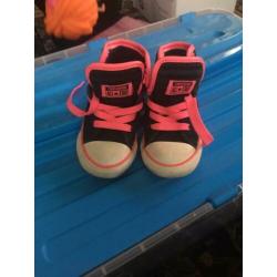 Schoenen maat 22
