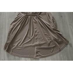 Beige jurk VOYELLES, maat M, NIEUW! (WK2)