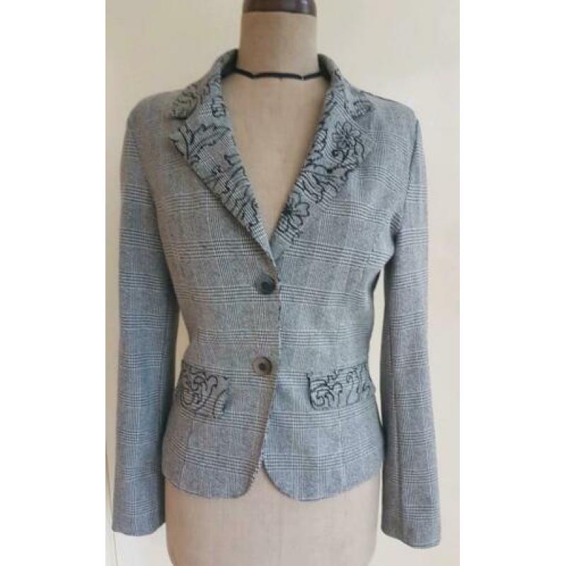 Aparte set met paisley print jasje en rokje