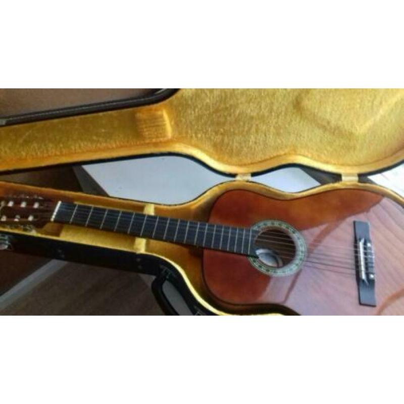 Spaanse kinder gitaar