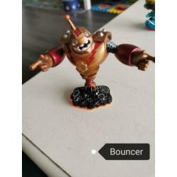 11 Skylanders en een portal