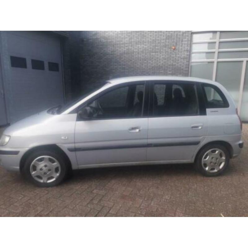 Hyundai Matrix 1.6 2002 Grijs Met nieuwe Apk en N.A.P €950.-