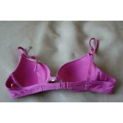 TRIUMPH roze BH maat 75A 75 A