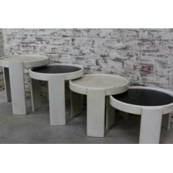 Bijzettafels van Cassina