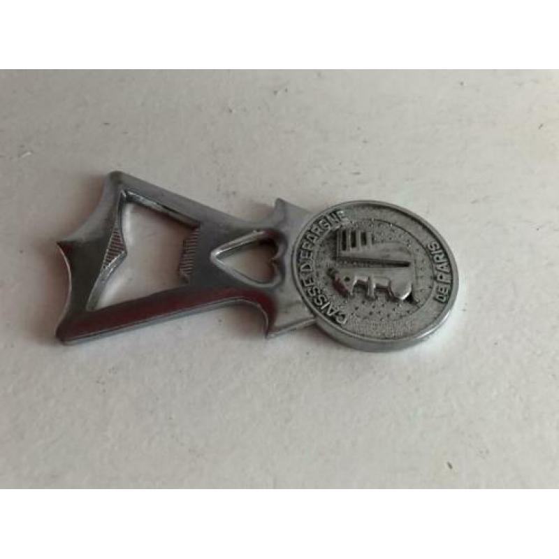Vintage opener Caisse d”Epargne de Paris