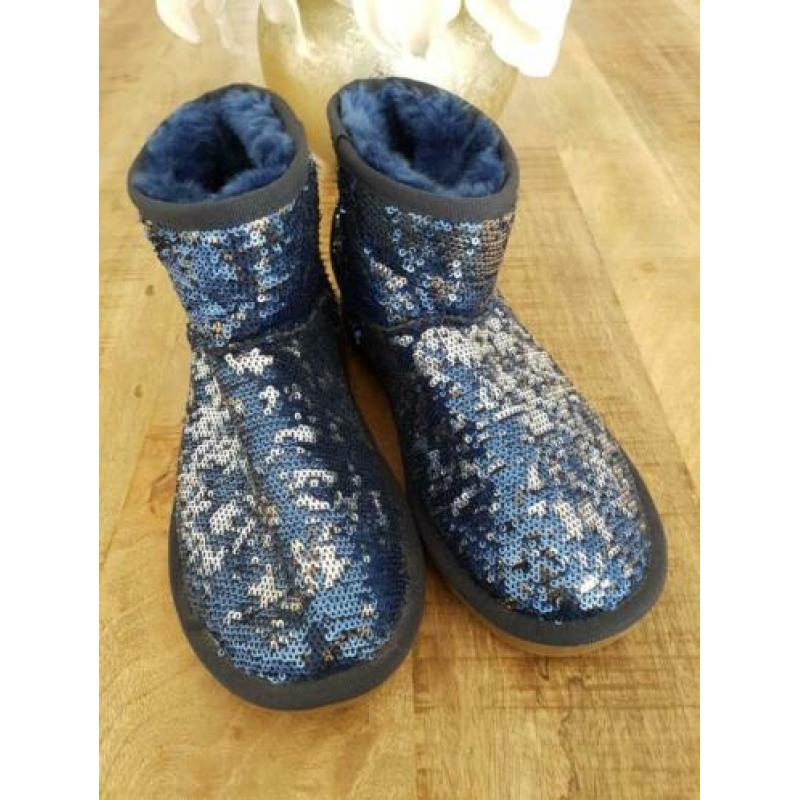 Blauwe bling NIEUW EN ONGEDRAGEN (nep) UGG UGGS mt 38!