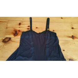 Blauwe M+F Girbaud jurk 42. Travelstof.