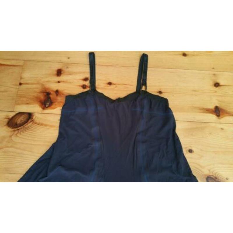 Blauwe M+F Girbaud jurk 42. Travelstof.