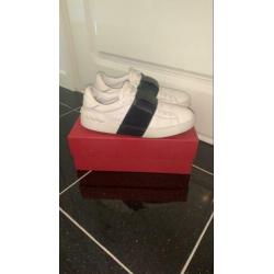 Valentino sneaker maar 40 wit met zwart