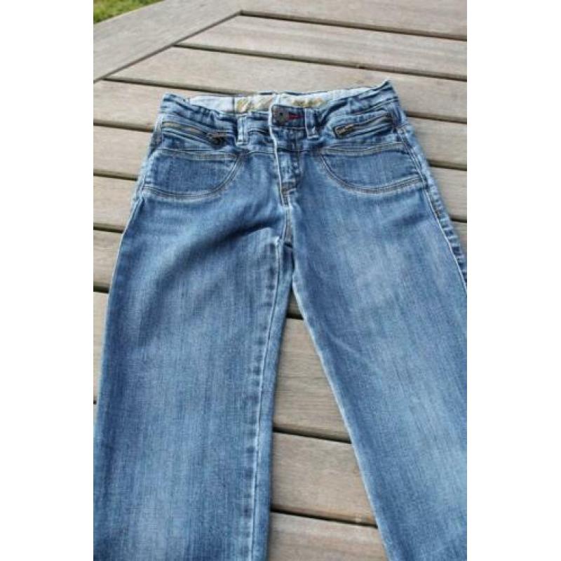 Bijzondere spijkerbroek maat 122 Milla Jeans