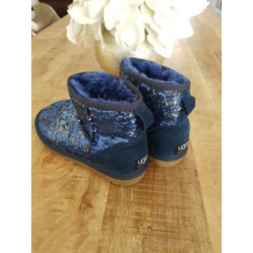 Blauwe bling NIEUW EN ONGEDRAGEN (nep) UGG UGGS mt 38!