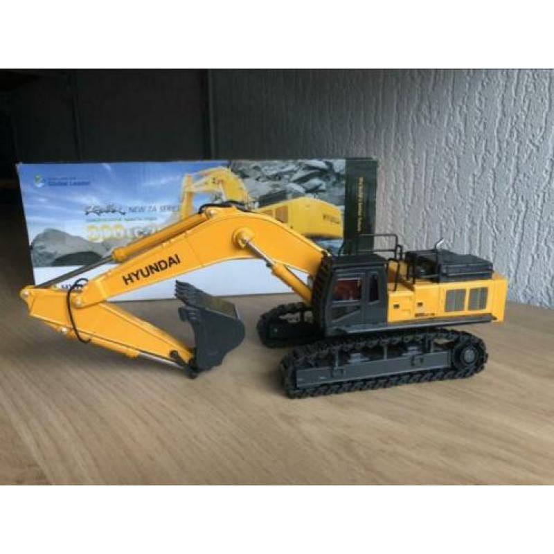 Hyundai Robex 800