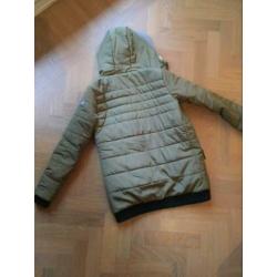 Mooie winterjas van het merk retour. Size 13-14