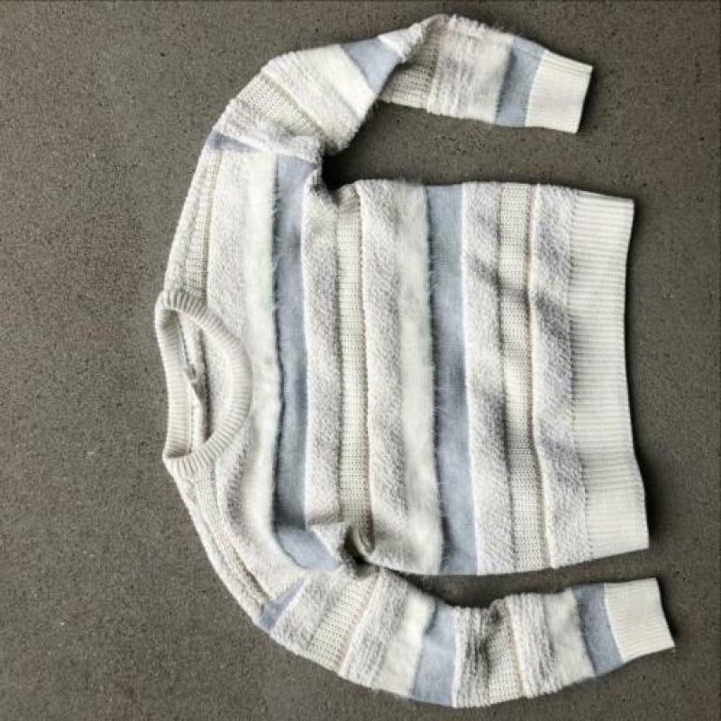 Beige GAP trui meisjes 10yrs