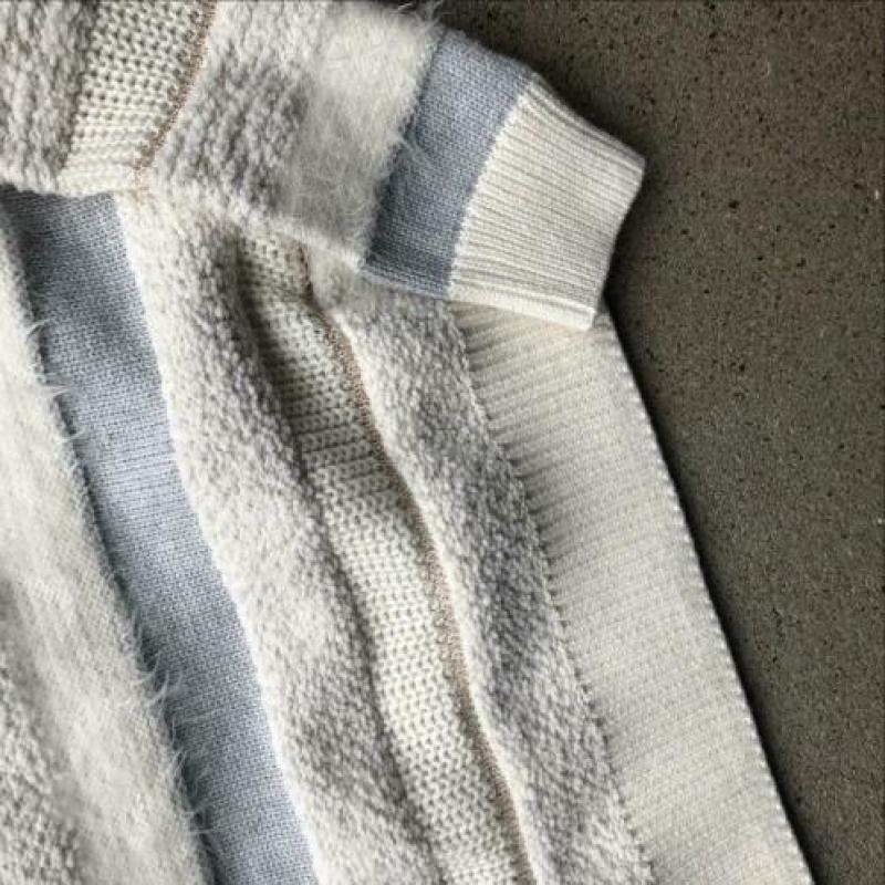 Beige GAP trui meisjes 10yrs