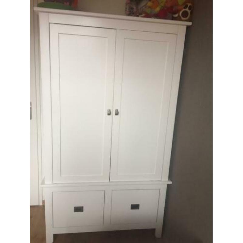 Complete babykamer kast ledikant matras commode plankje wit