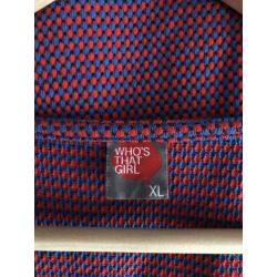 Jurkje rood en blauw korte mouwtjes