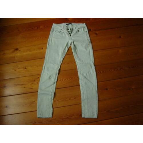 Broek van Object Mt 29