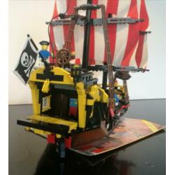lego 6285 piratenschip met doos en boekje.