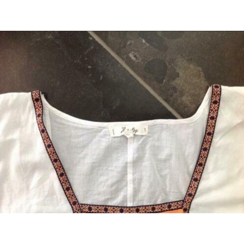KoalaBay Ibiza-style top