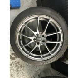 Originele Oz Racing Leggera Velgen Michelin Alp6 Nieuwstaat!