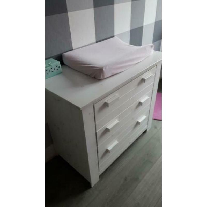 Mooie complete babykamer