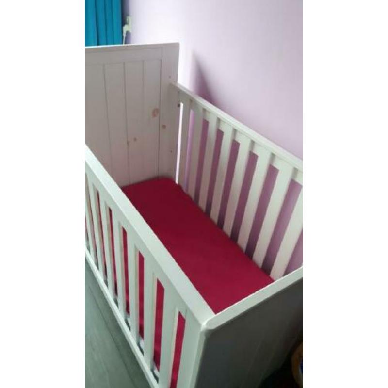 Mooie complete babykamer
