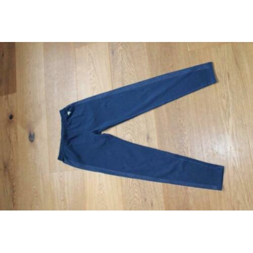 Guess legging NIEUW 3/4 lang mt L (152) (bied ex verzdkst