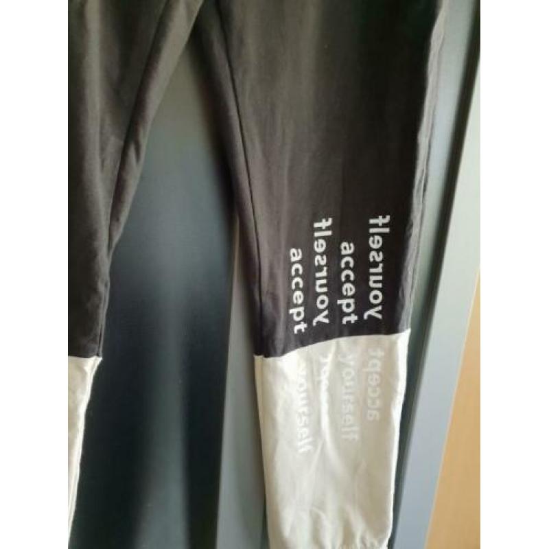 10 Days cropped jogger maat 2. Zgan