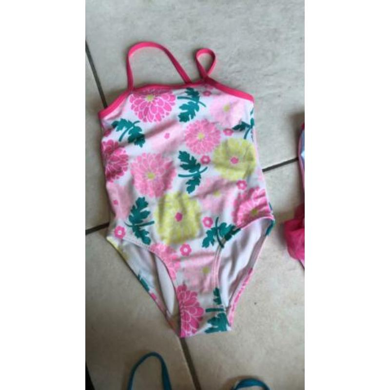 Badpak bikini maat 98/104