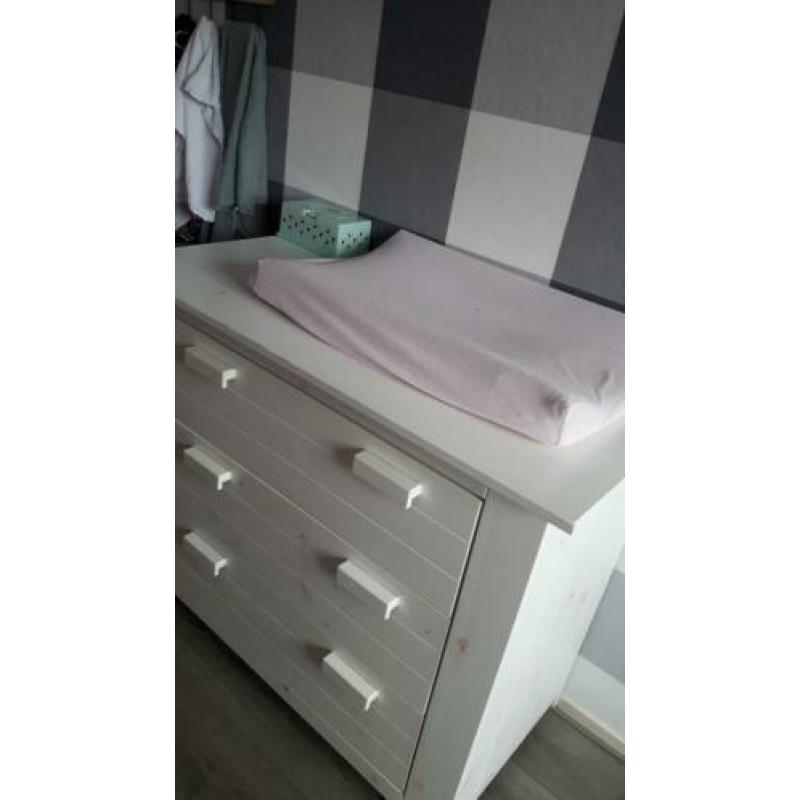 Mooie complete babykamer