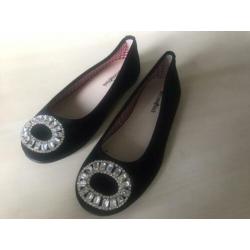 Mooie Zwart suède retro ballerina’s*37*nieuw in doos