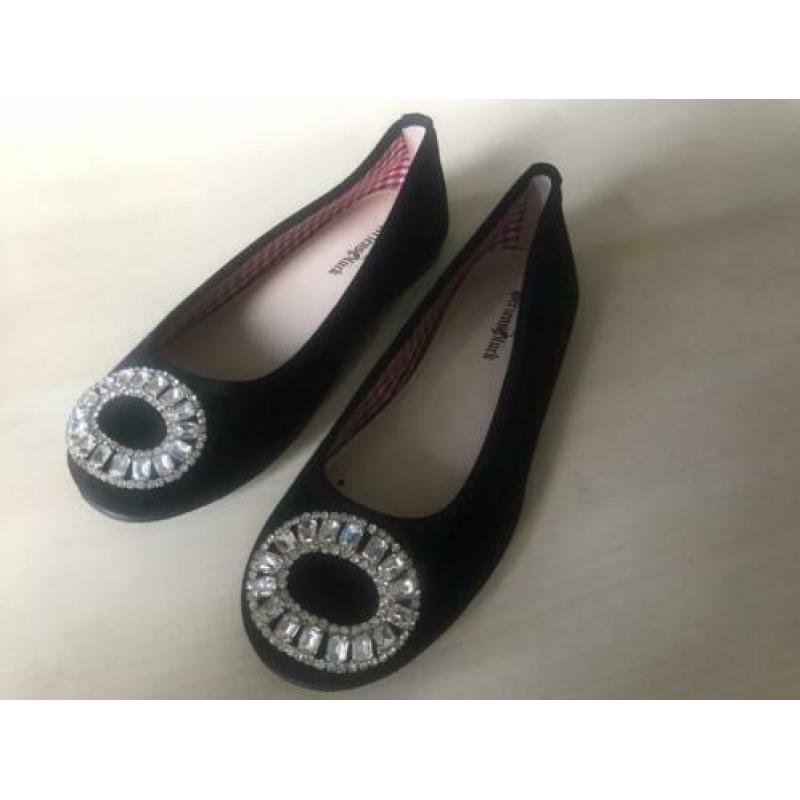 Mooie Zwart suède retro ballerina’s*37*nieuw in doos