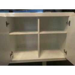Design dressoir hoogglans wit.