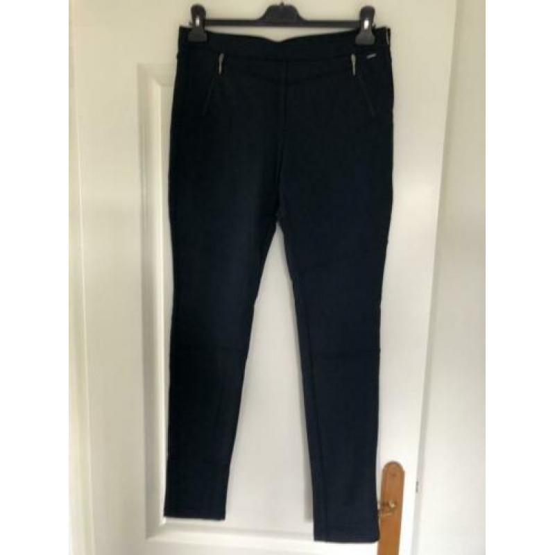 Claudia Strater donkerblauwe skinny maat 38 zijrits