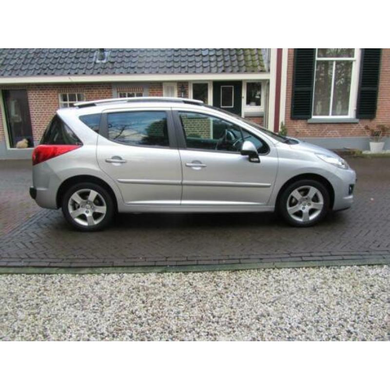 Peugeot 207 SW 1.6 VTi Allure, Panoramadak, Trekhaak, Lichtm